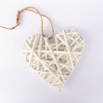 Corazón blanco colgante